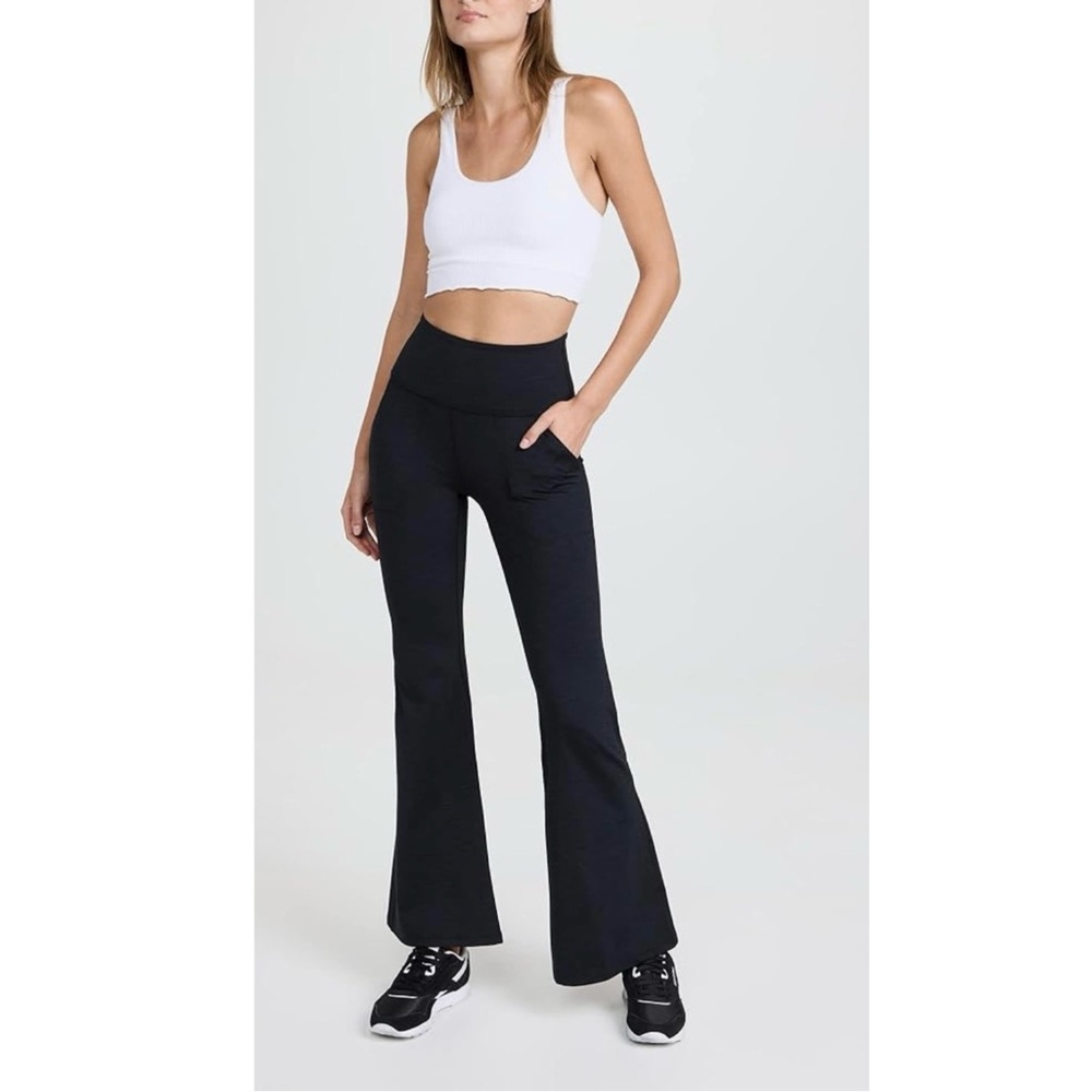 Beyond Yoga Women's Heather Rib All Day Flare Pants in Black Size L - Picture 16 of 16